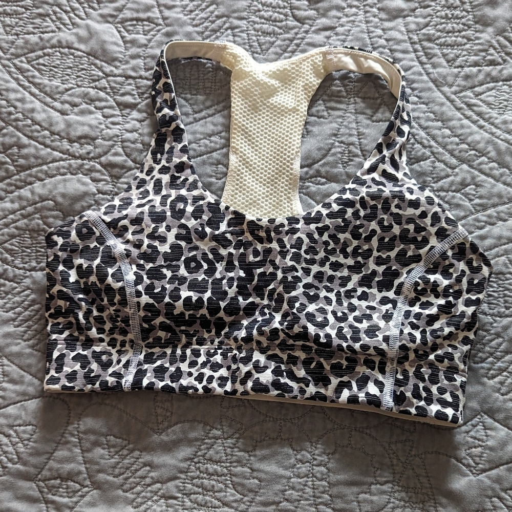 Outdoor Voices Doing Things Snow Leopard Sports Bra Size S